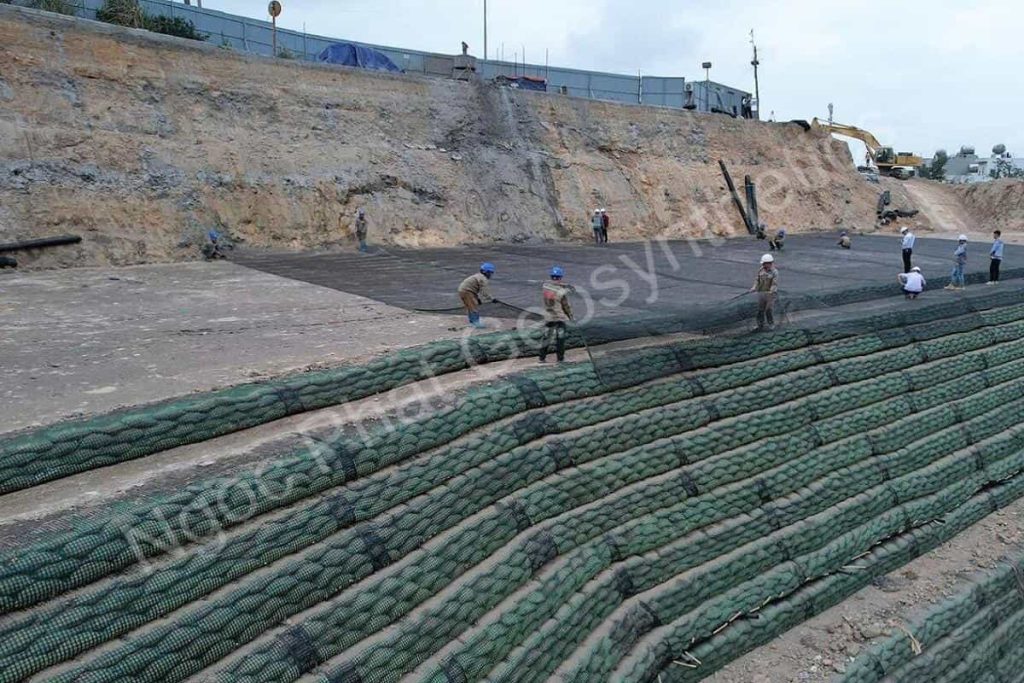 Thi công tường chắn lưới địa kỹ thuật gia cường đúng kỹ thuật
