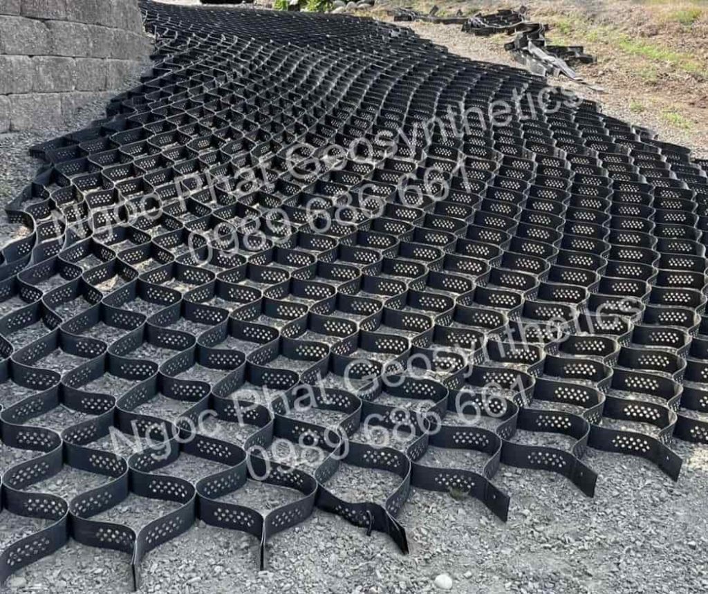 Ô địa kỹ thuật Geocell 445-75 gia cố mái dốc trồng cỏ và mái kênh