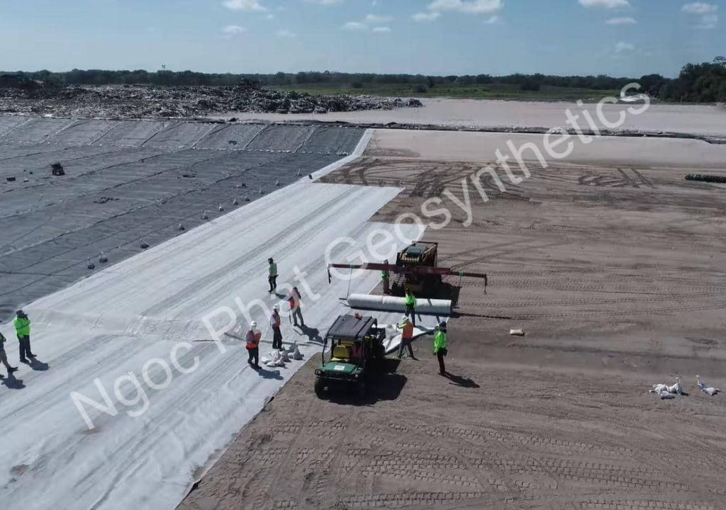 Màng chống thấm GCL bentonite lót bãi chôn lấp rác chống thấm cao