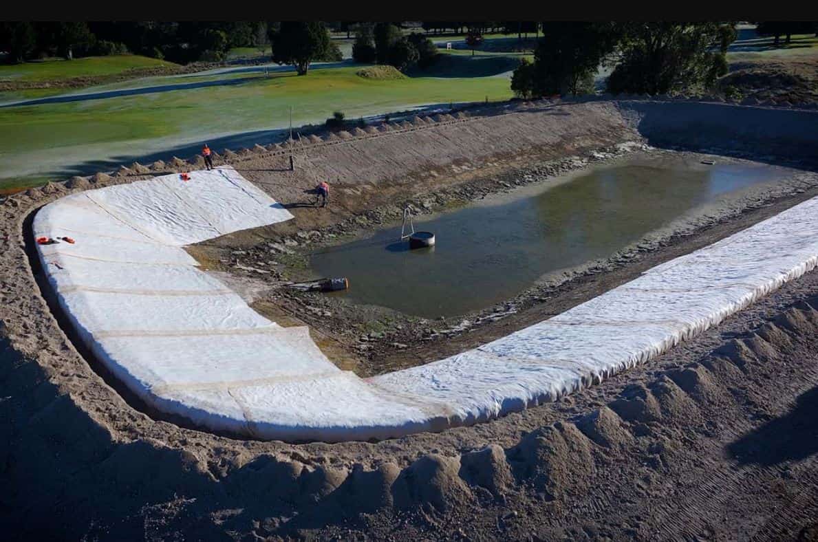Màng sét GCL bentonite ứng dụng lót hồ sinh thái khu nghỉ dưỡng
