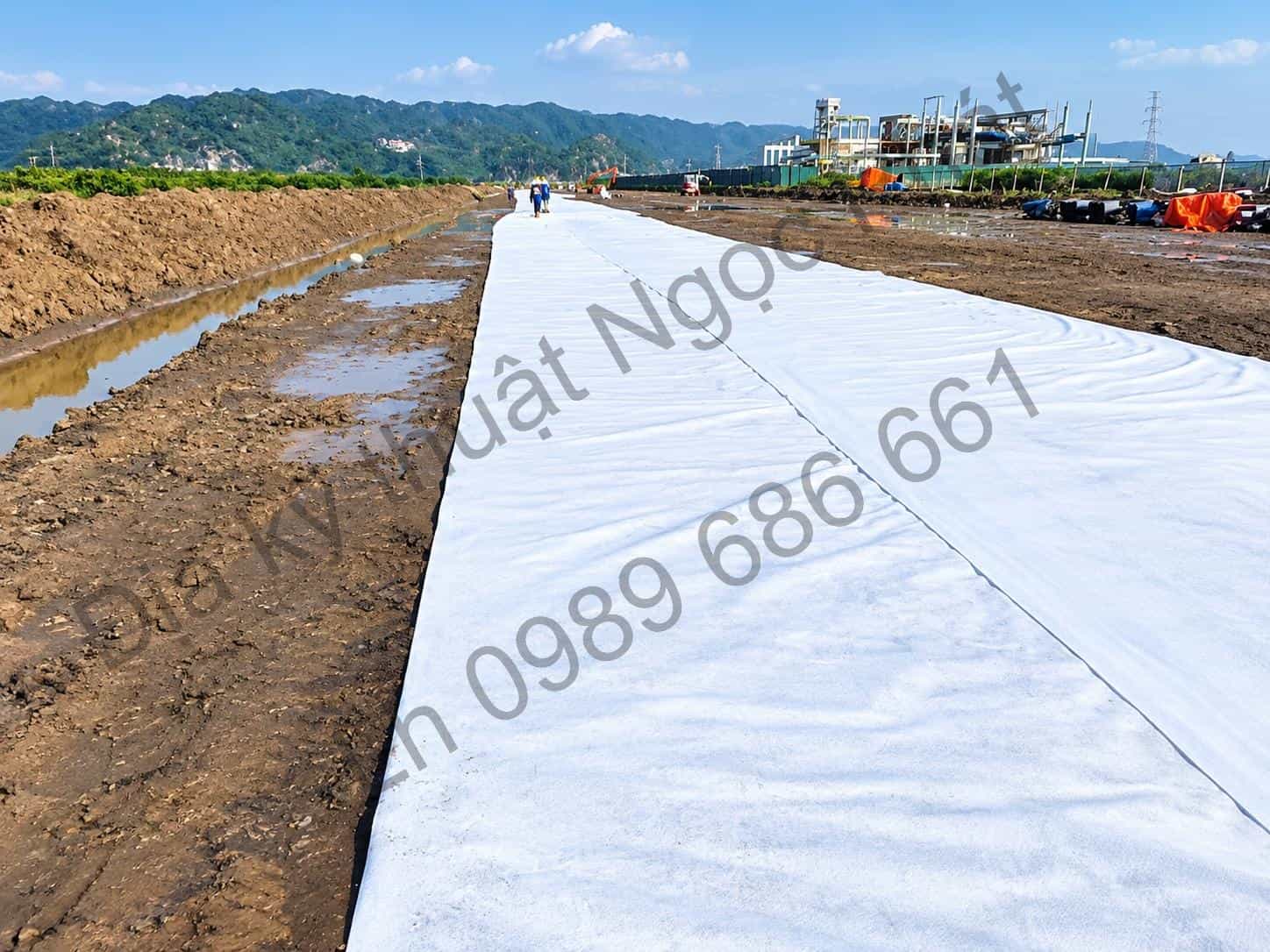 Thi công trải vải địa kỹ thuật tại công trường